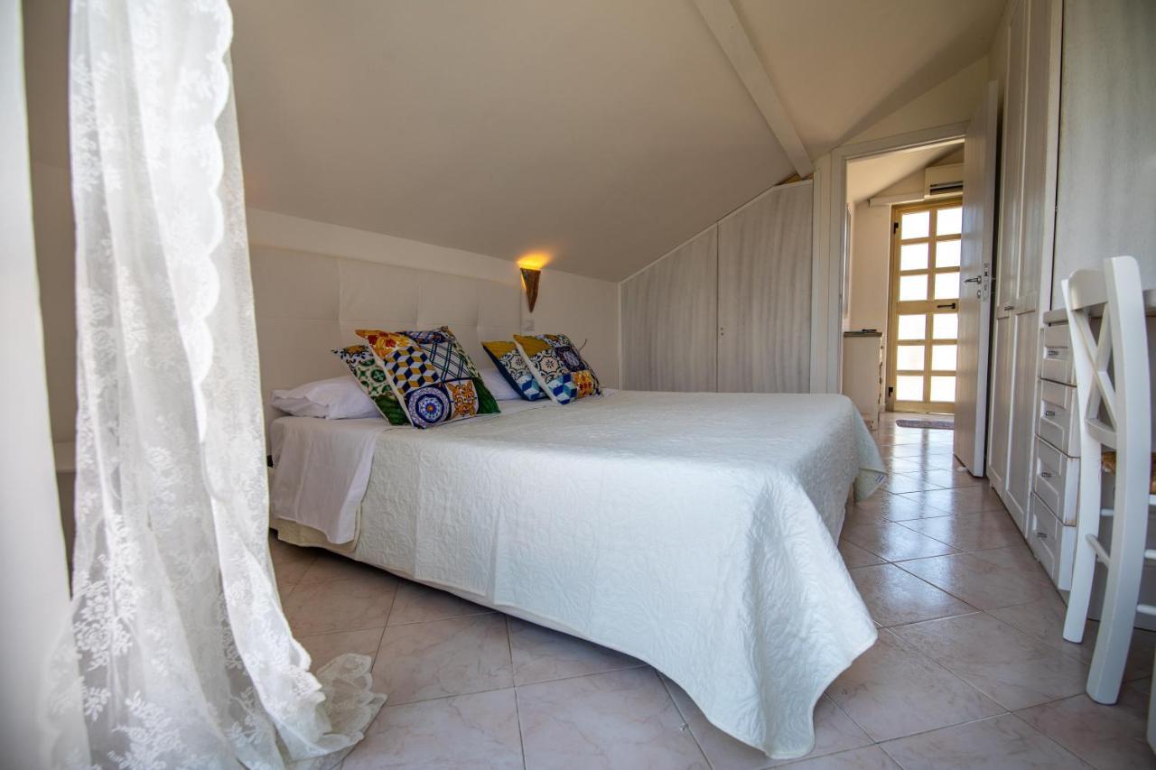 Madonna Della Scala Bed & Breakfast Castellabate Exterior photo