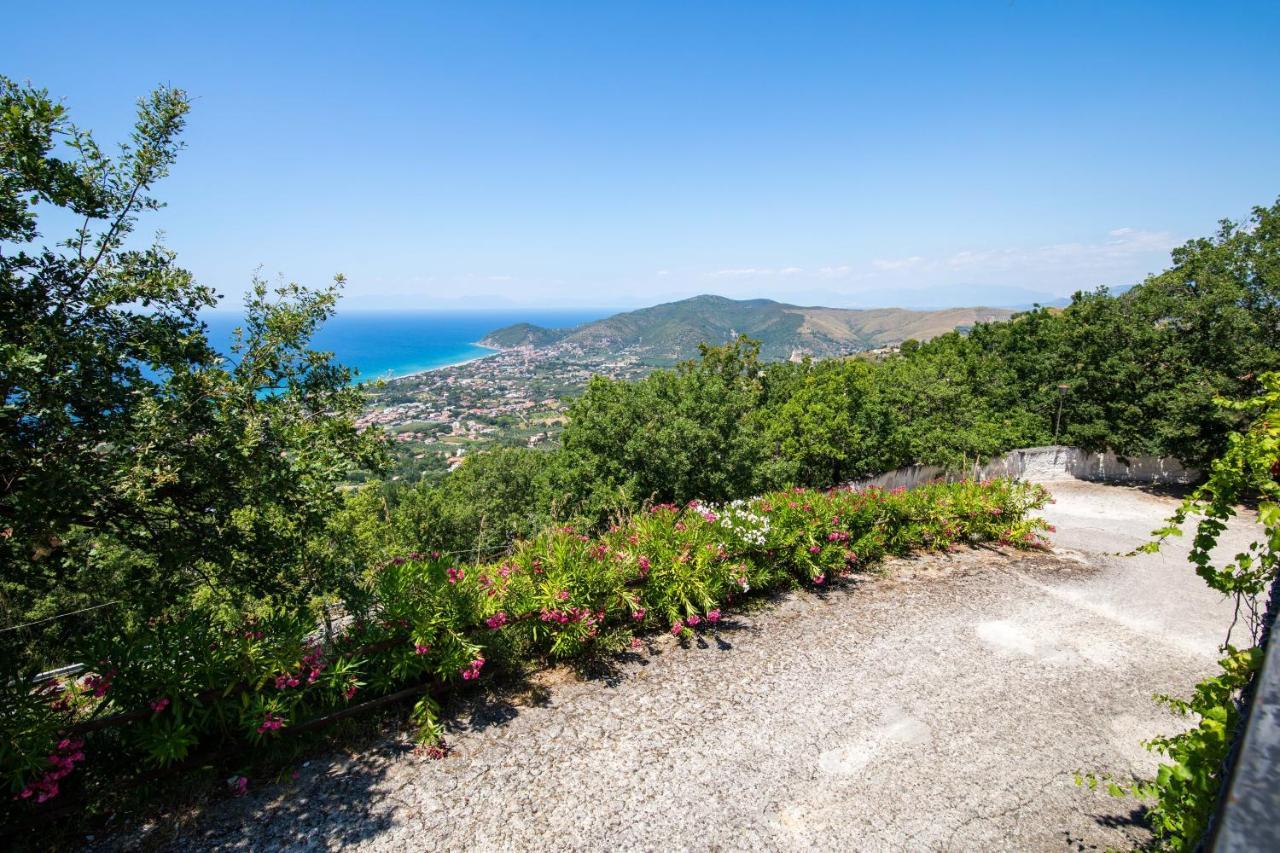 Madonna Della Scala Bed & Breakfast Castellabate Exterior photo